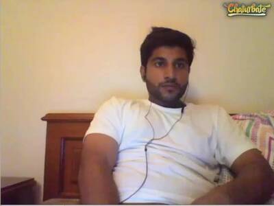 Handsome Indian Hunk Masturbates And Squirts - boyfriendtv.com - India